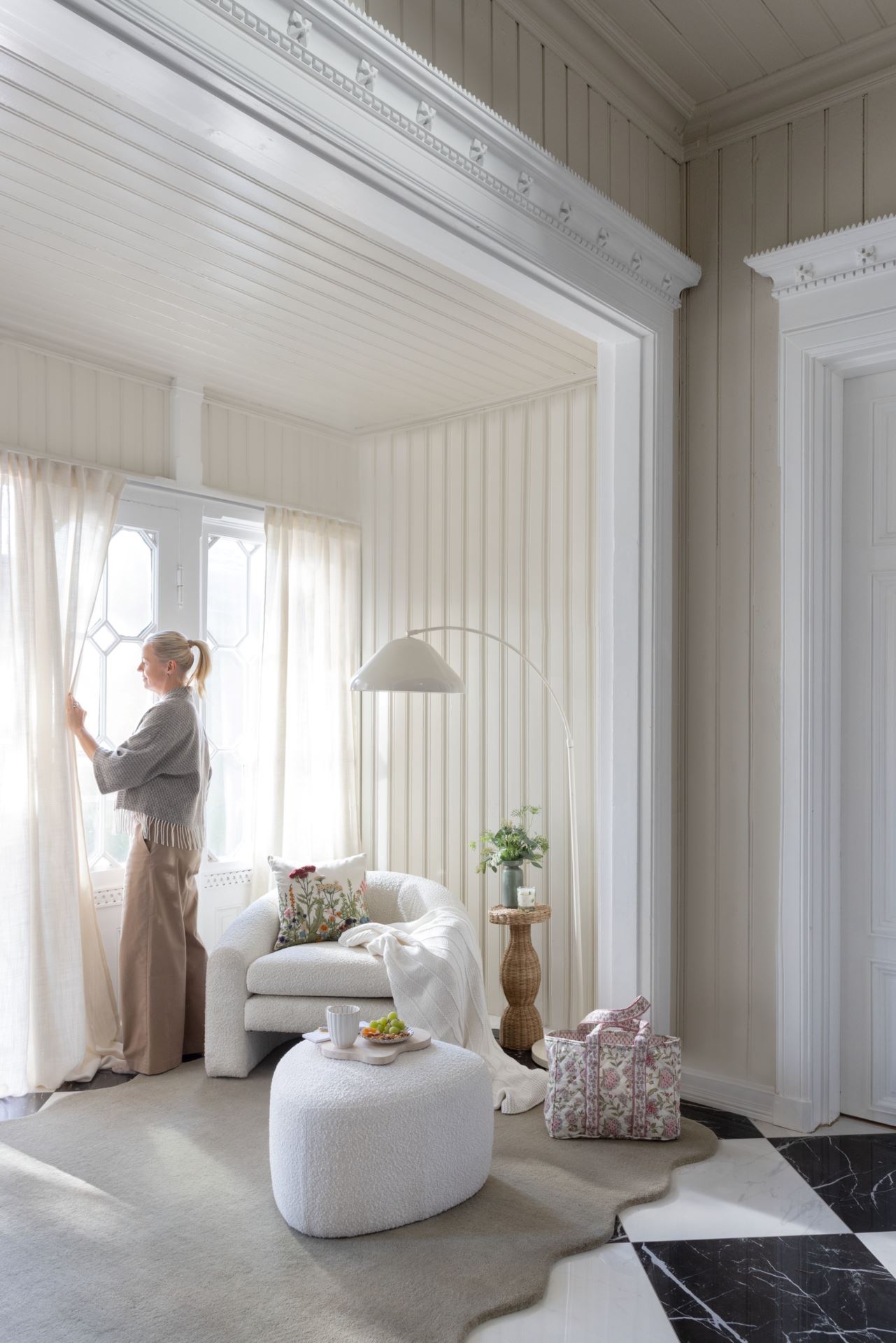 Sivupöytä luonnonväri - 7