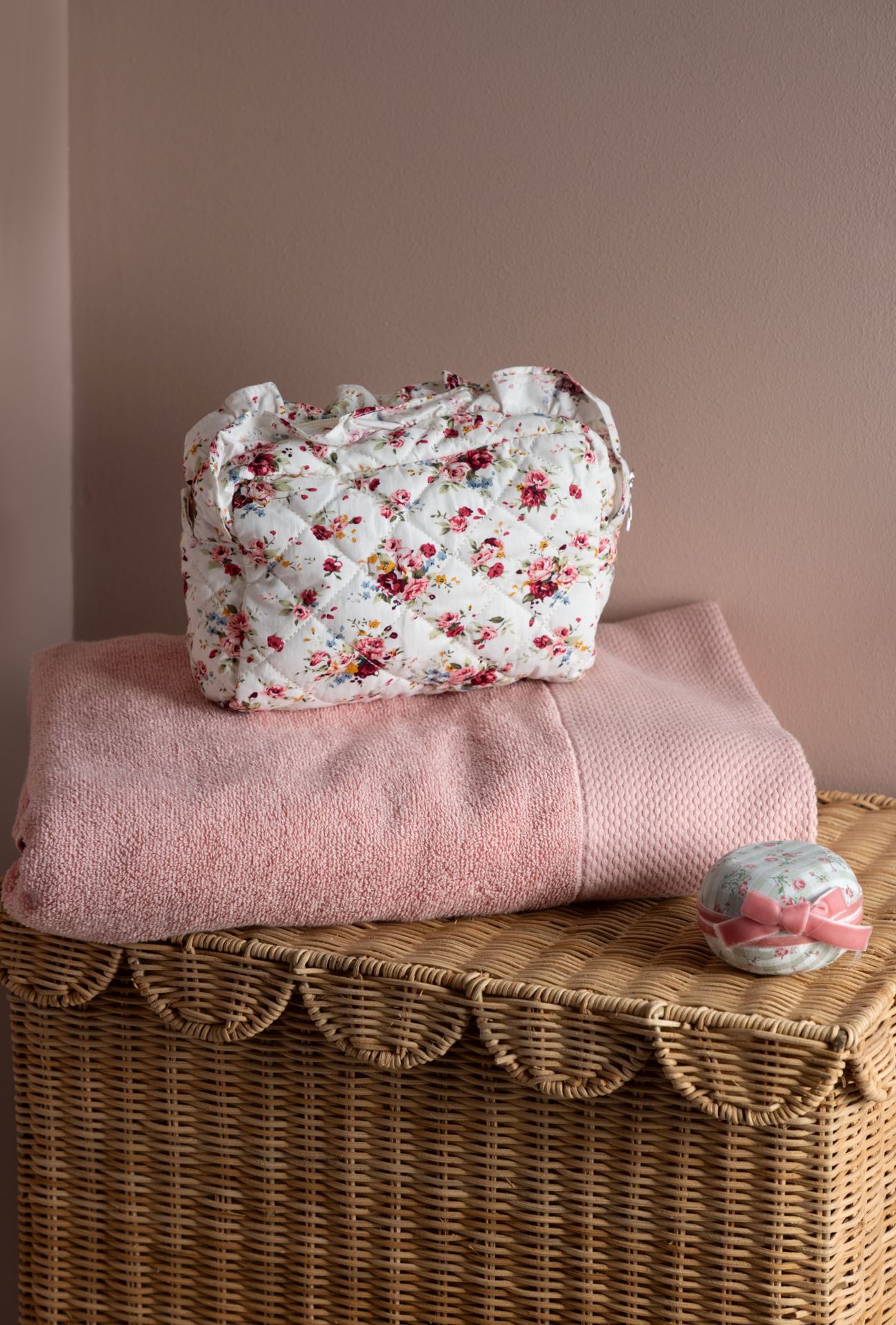 Toilettilaukku valkoinen - 2