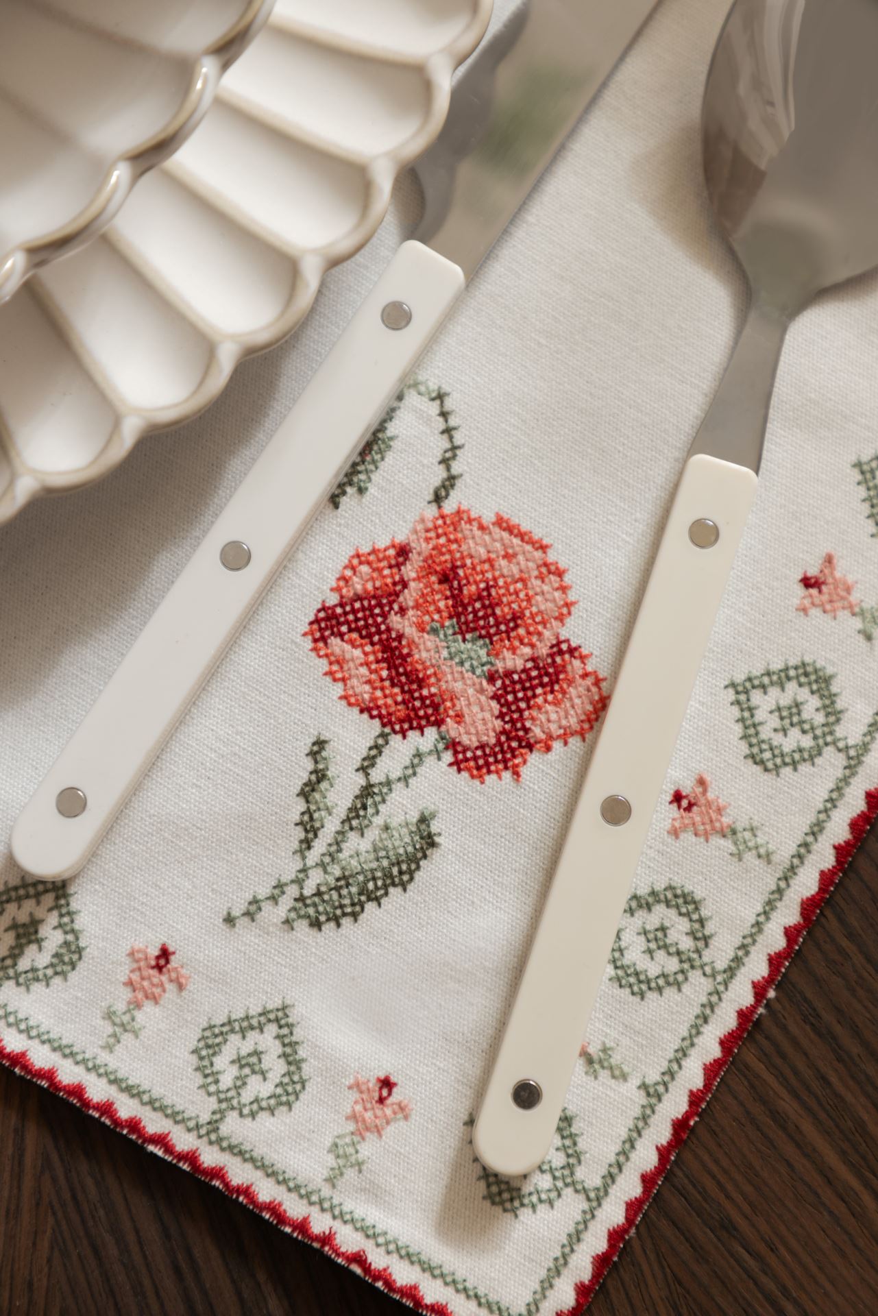 Tabletti valkoinen - 3