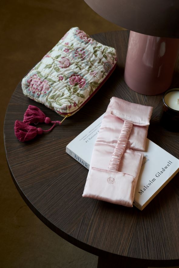 Unimaski puuteriroosa - 7