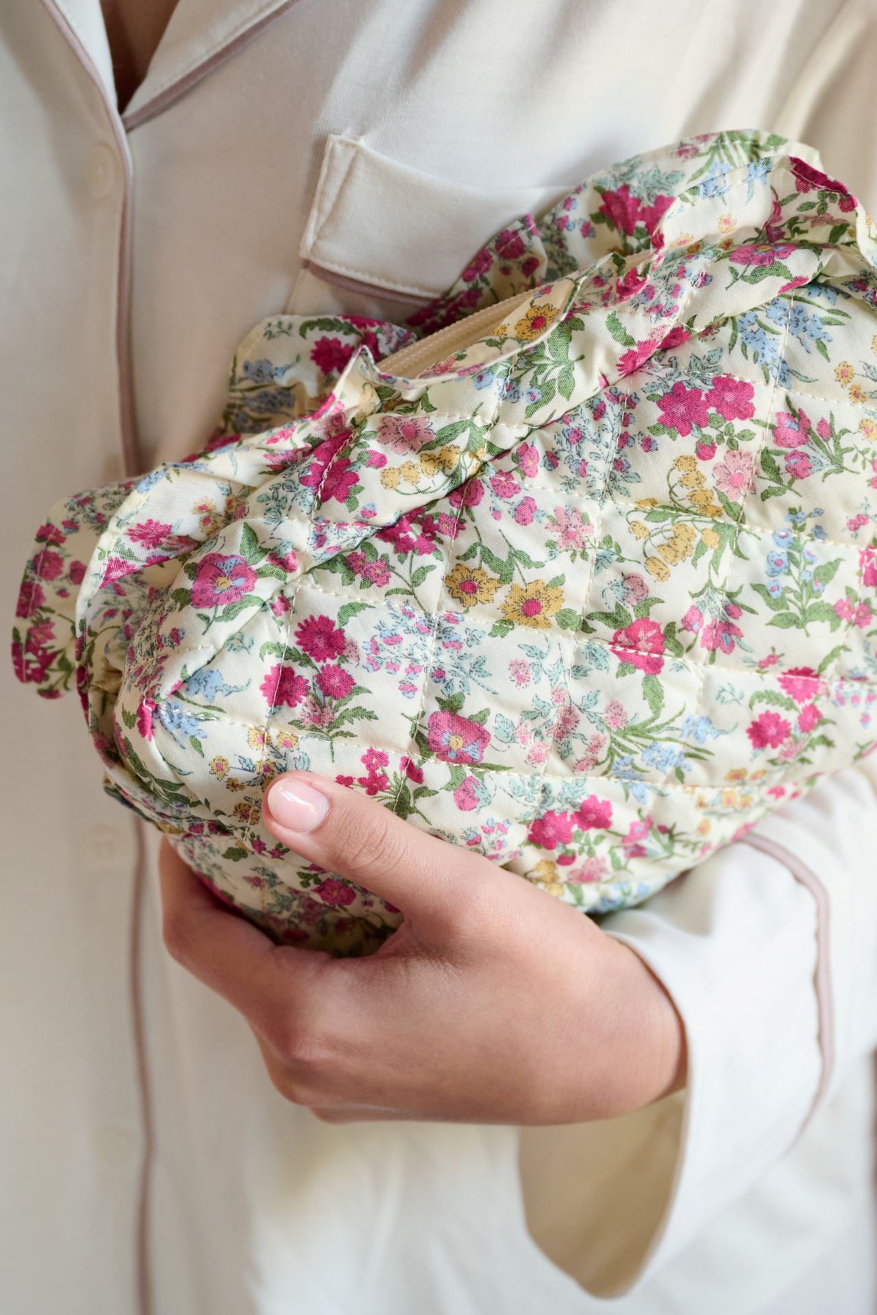 Toilettilaukku creme - 2