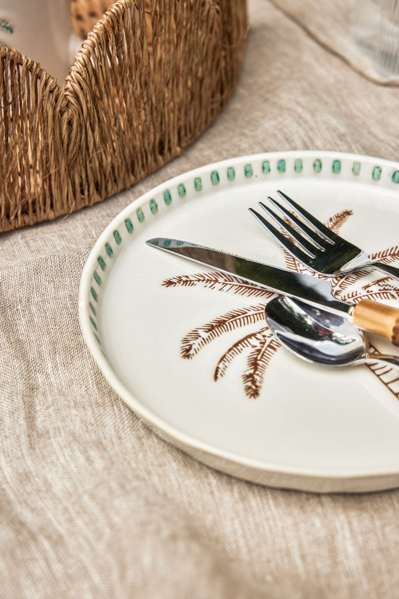 Lautanen moniväri - 2