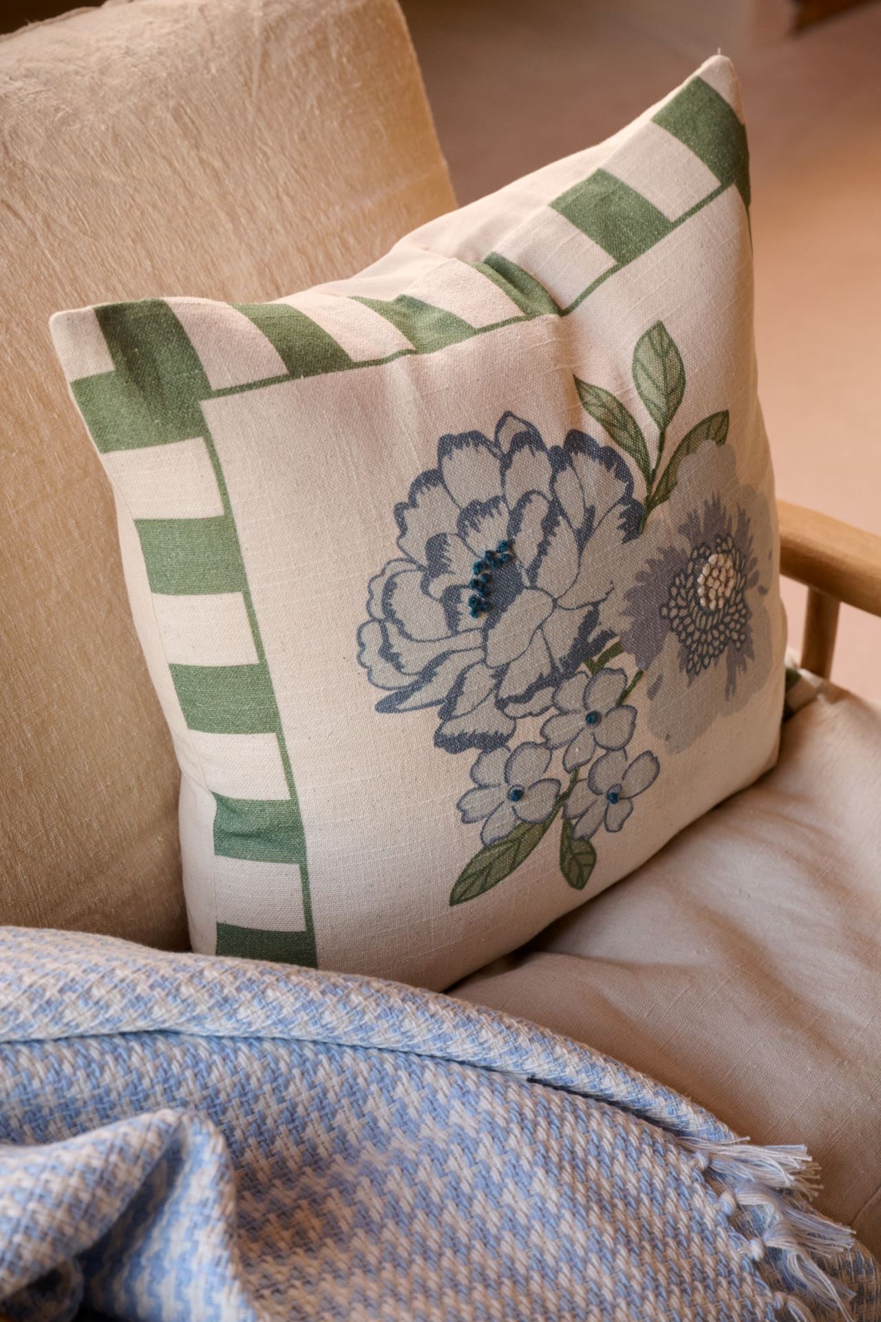 Koristetyynynpäällinen moniväri - 3