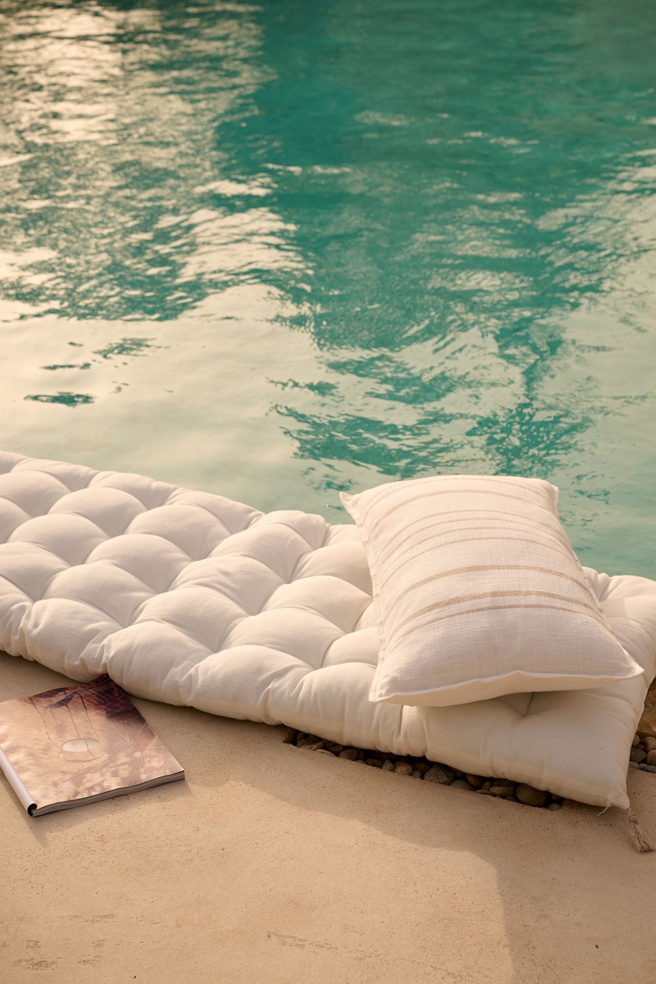 Istuintyyny luonnonvalkoinen - 2