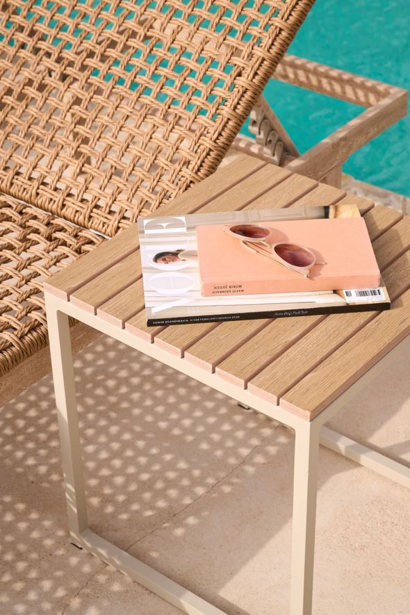 Sivupöytä hiekka - 2