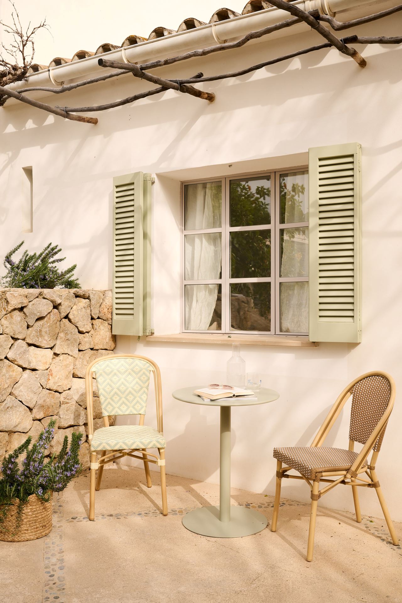 Puutarhapöytä harmaanvihreä - 3