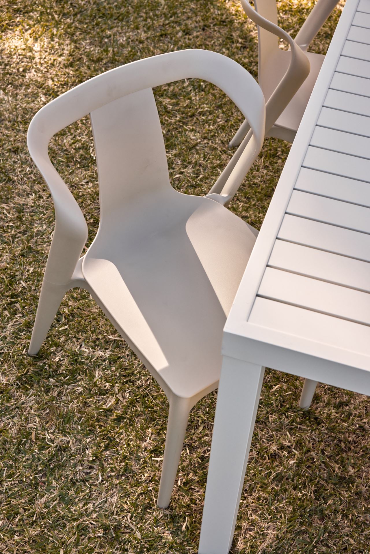 Puutarhapöytä luonnonvalkoinen - 5