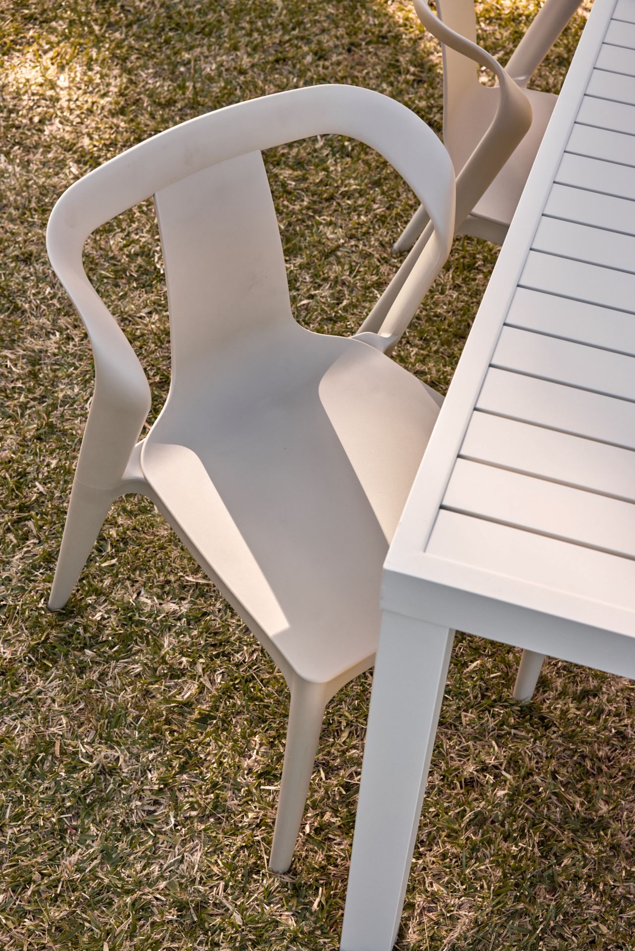 Puutarhapöytä luonnonvalkoinen - 5