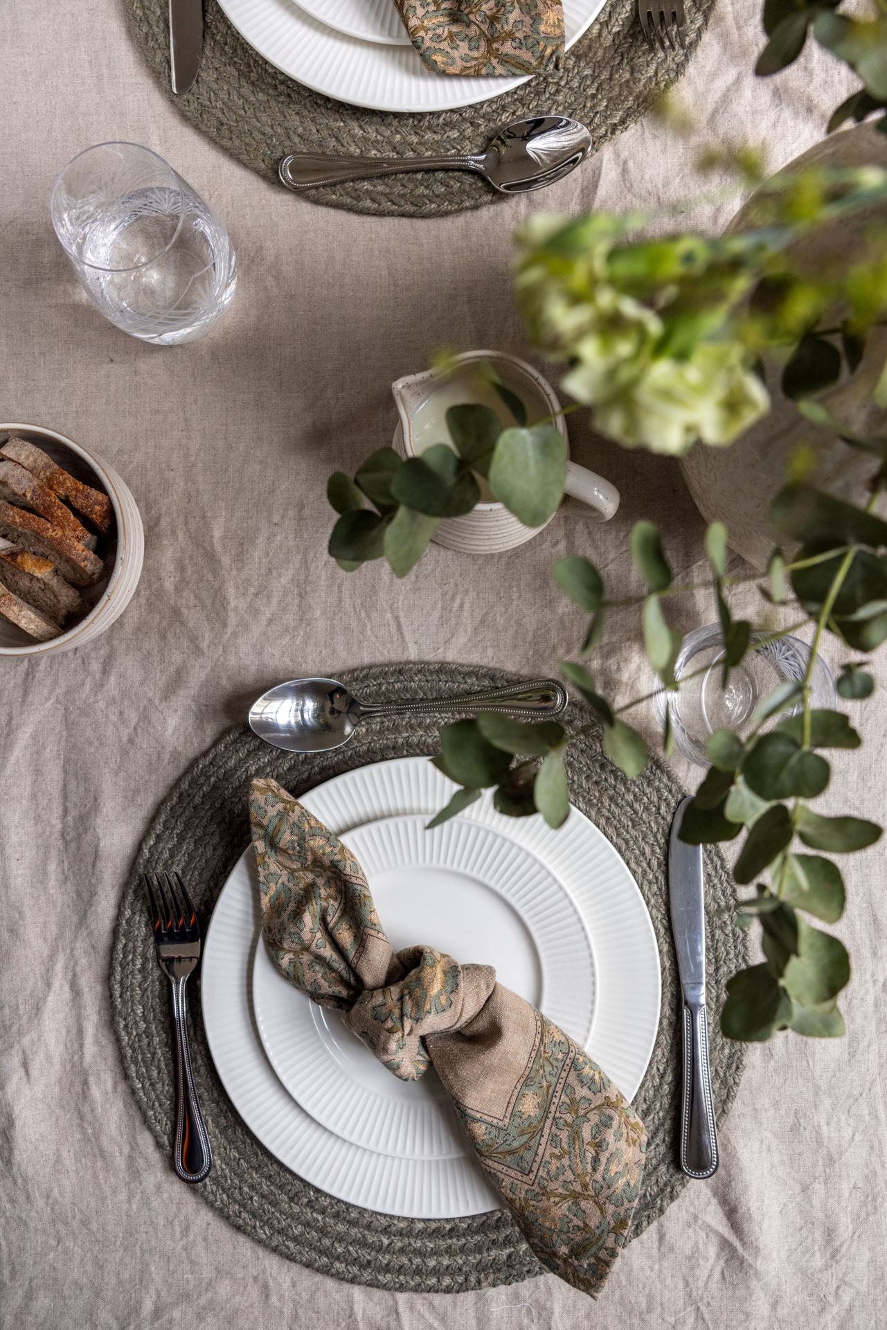 Leipälautanen valkoinen - 4