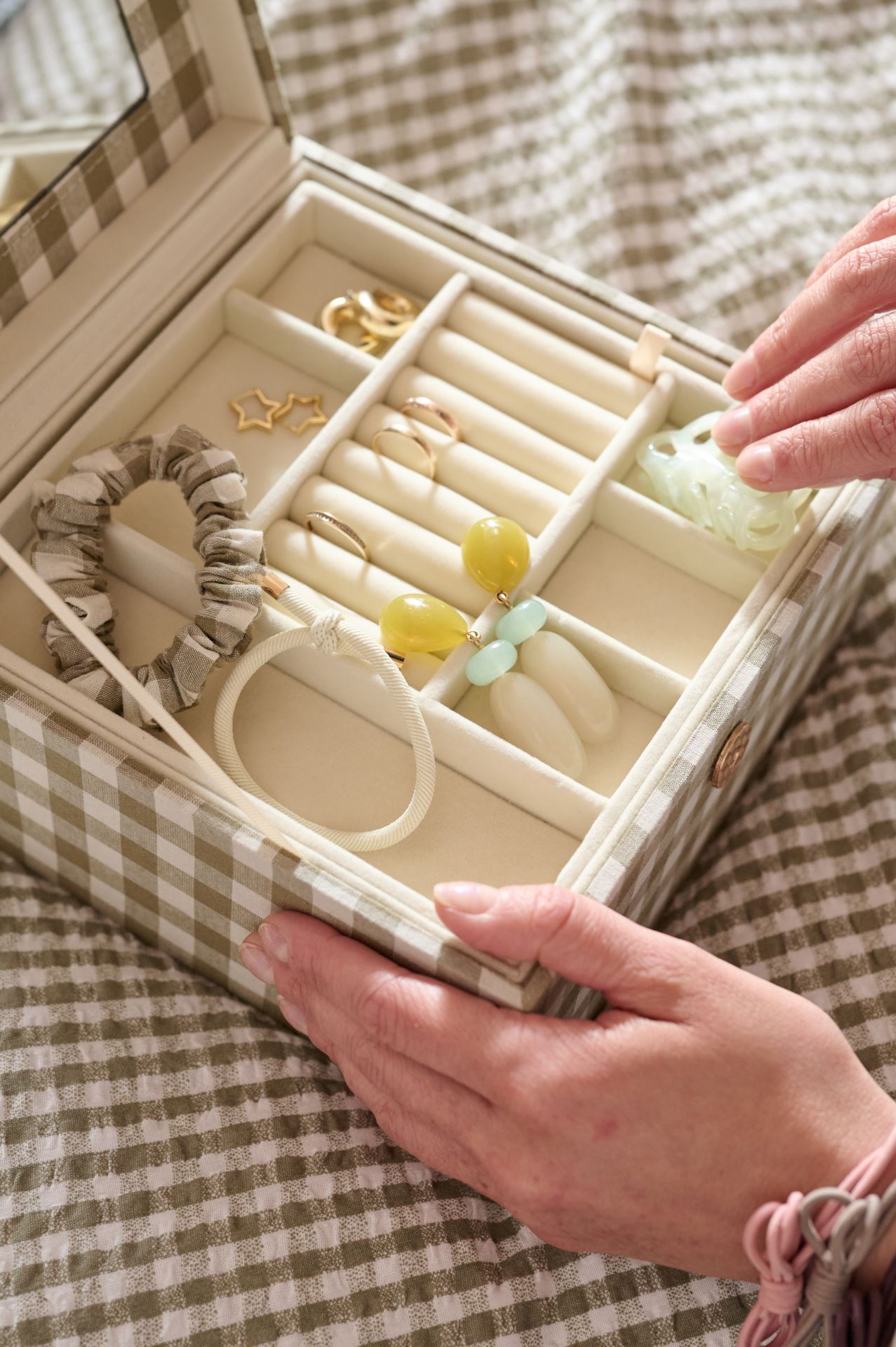 Korurasia oliivinvihreä - 4