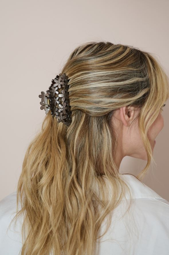 Hiusklipsi ruskea - 2