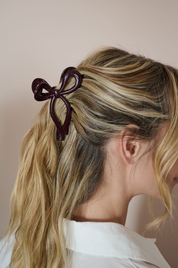 Hiusklipsi viininpunainen - 2