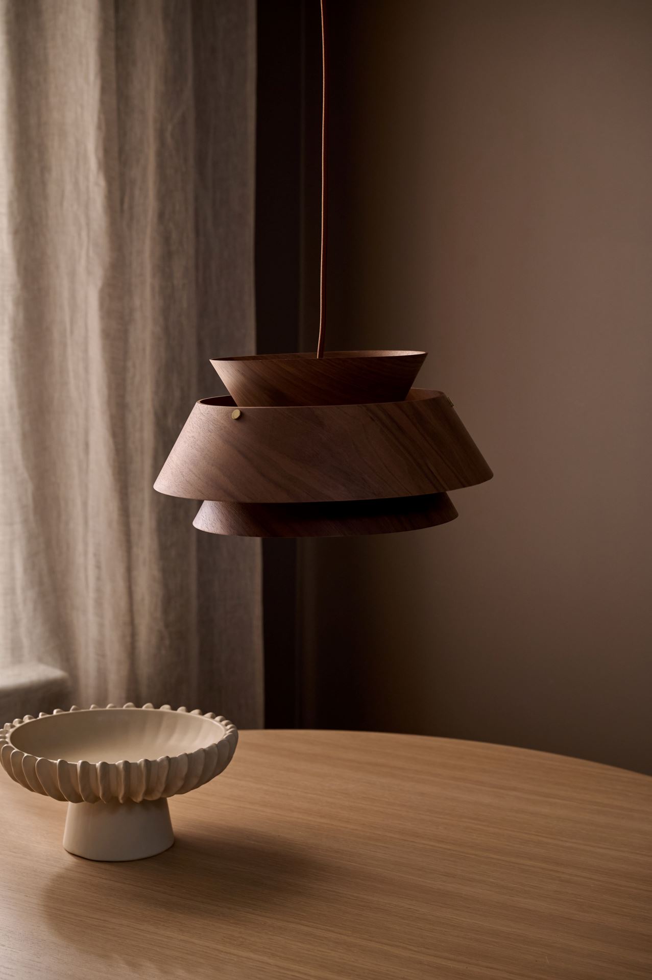 Kattovalaisin ruskea - 21 cm ø33 ruskea - 1