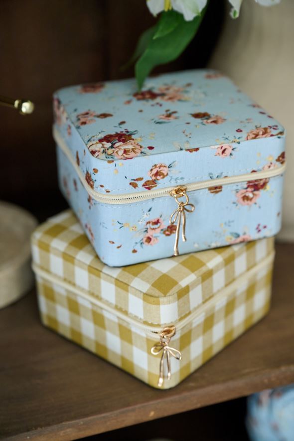 Korurasia vetoketjulla taivaansininen - 2