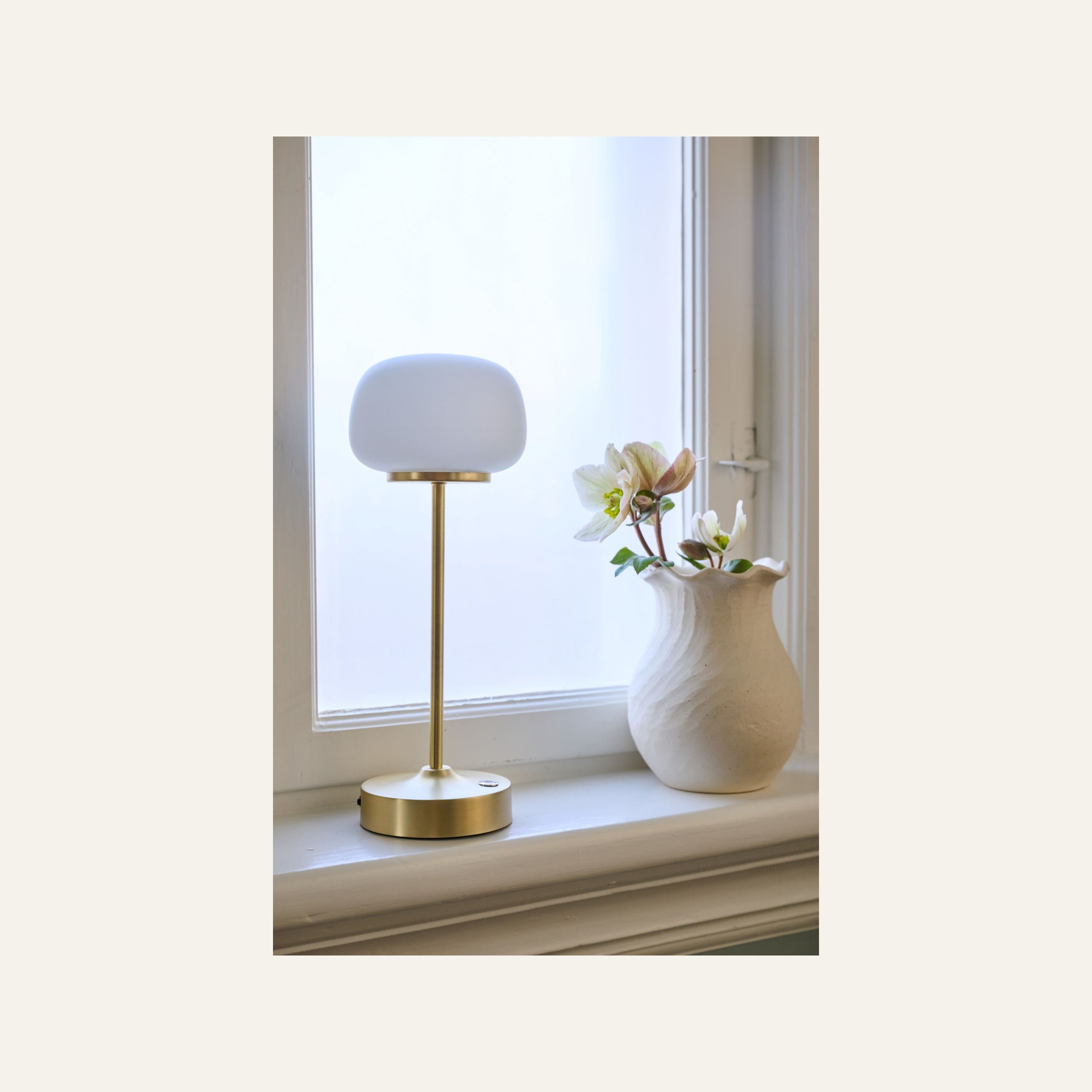 Ladattava pöytävalaisin messinki - 2