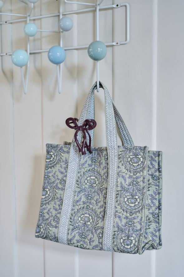 Hiusklipsi viininpunainen - 3