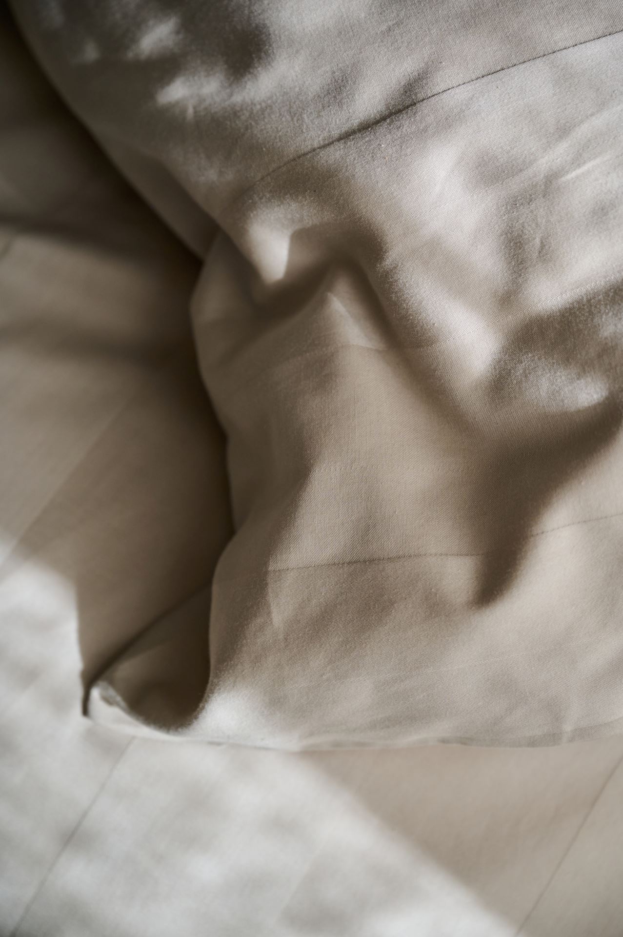 Pussilakanasetti satiinipuuvillaa vaalean beige - 3