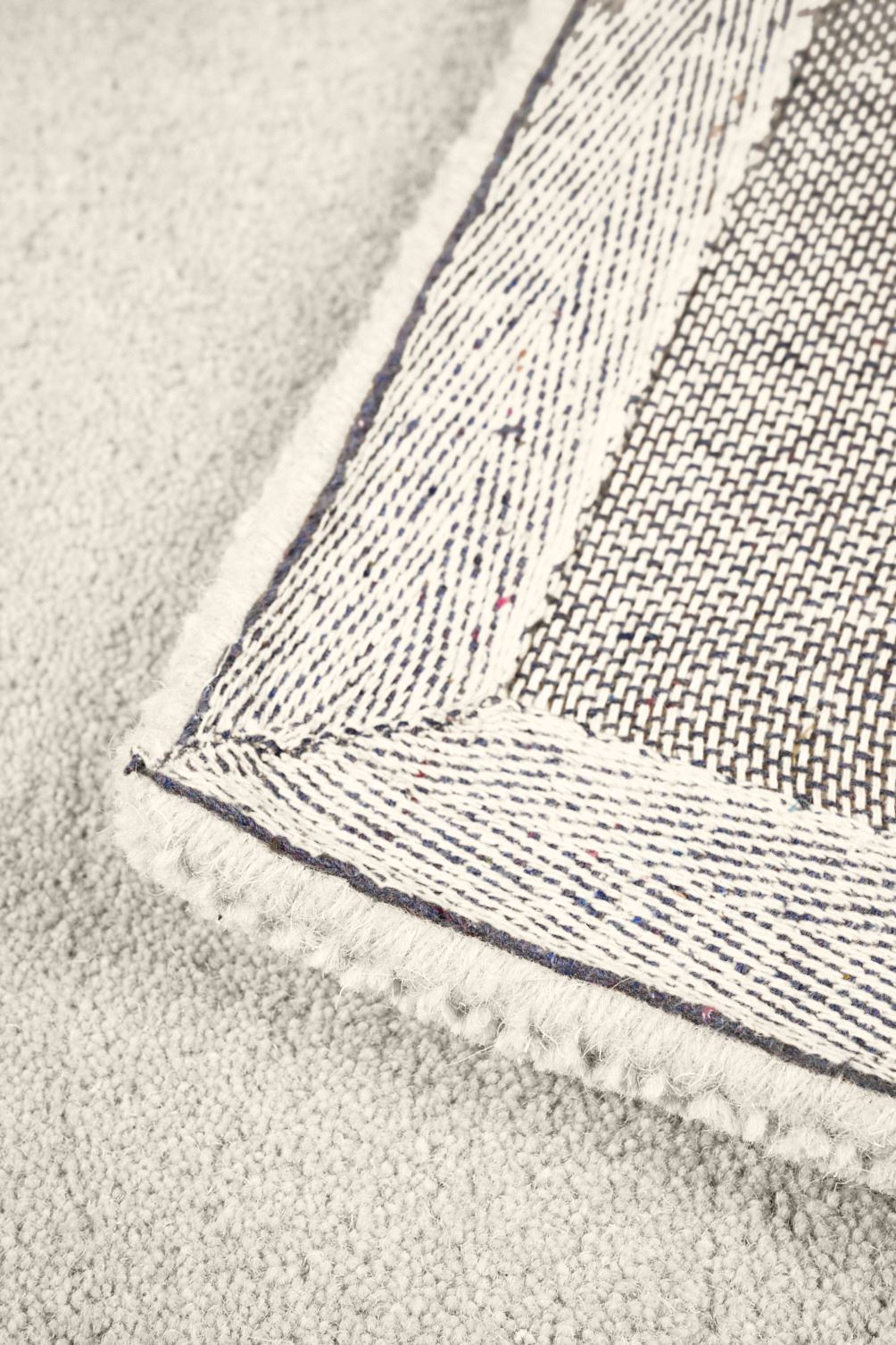 Matto luonnonvalkoinen - 4