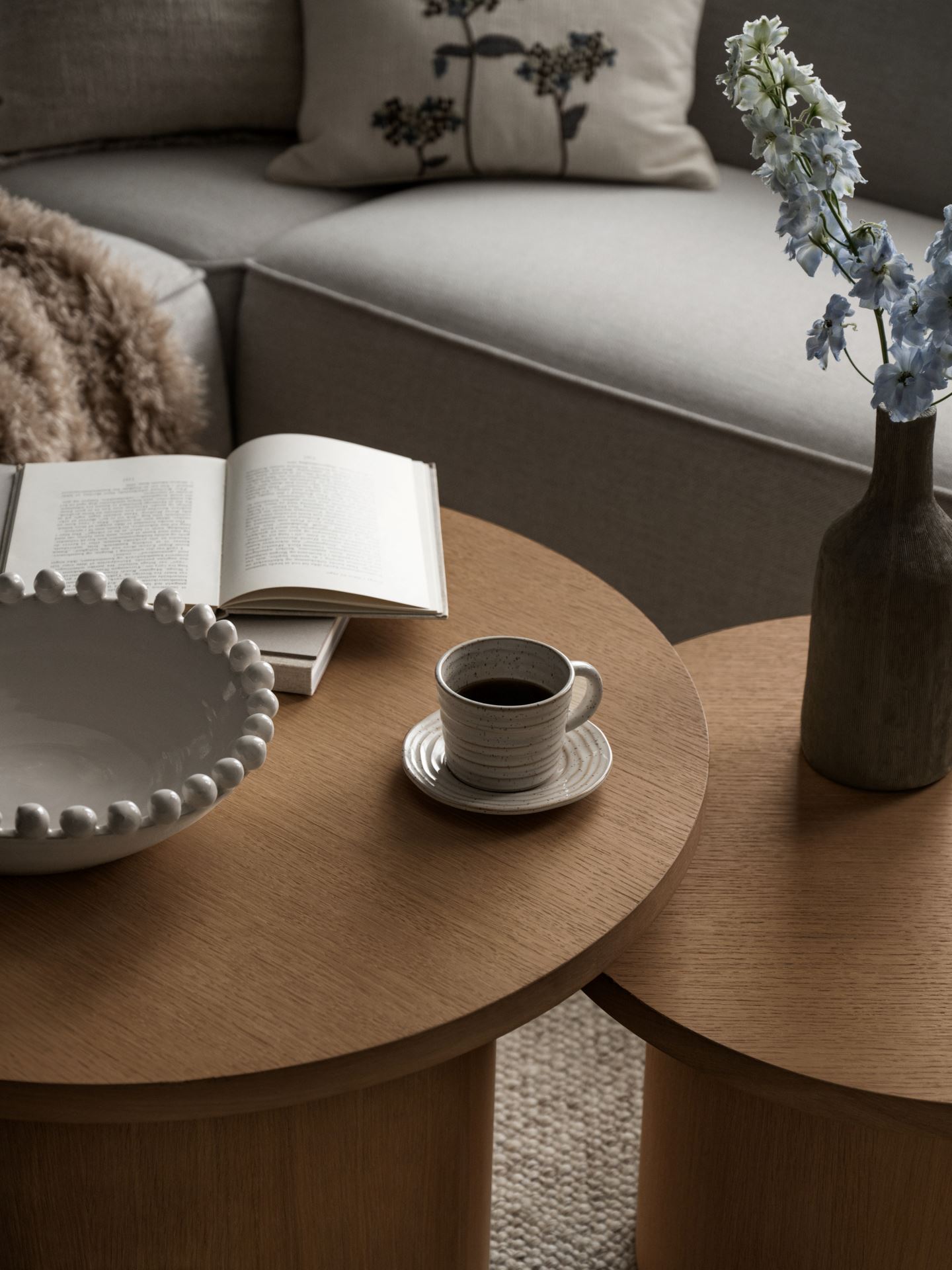 Sohvapöytä ruskea - 2