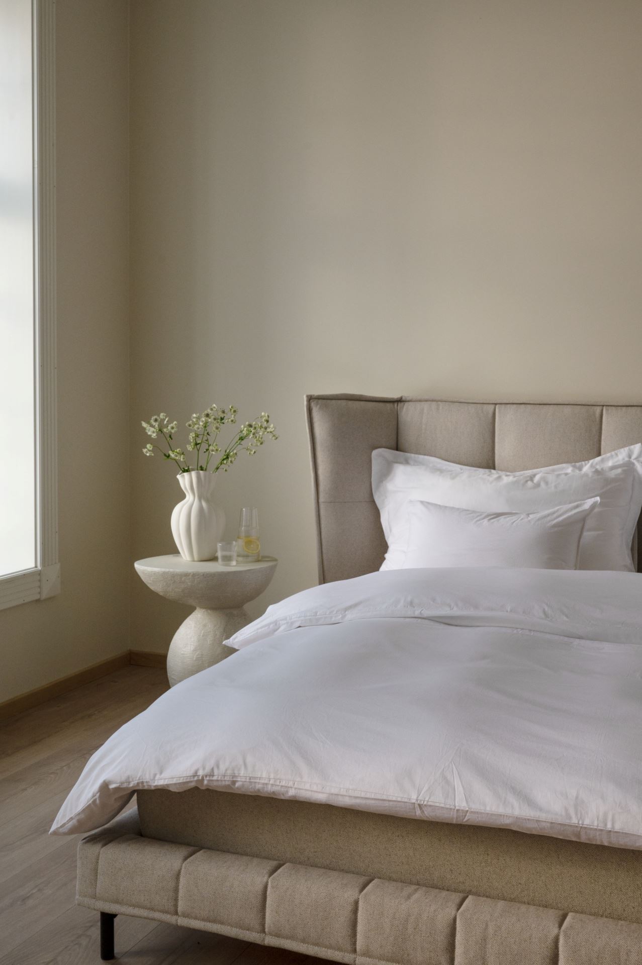 Sängynpääty luonnonväri - 13