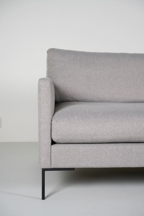 3-istuttava sohva vaaleanharmaa - 9