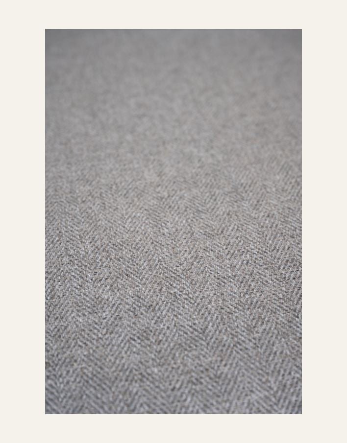 3-istuttava sohva vaaleanharmaa - 10