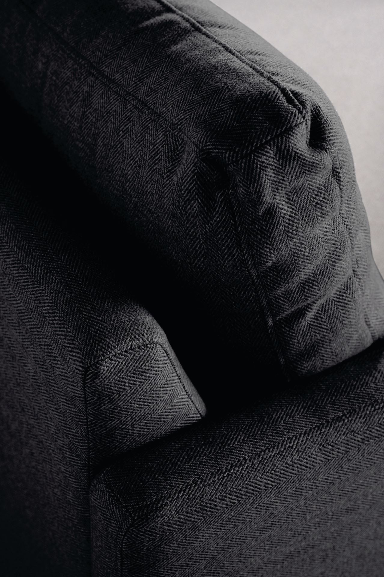 3-istuttava sohva musta - 9