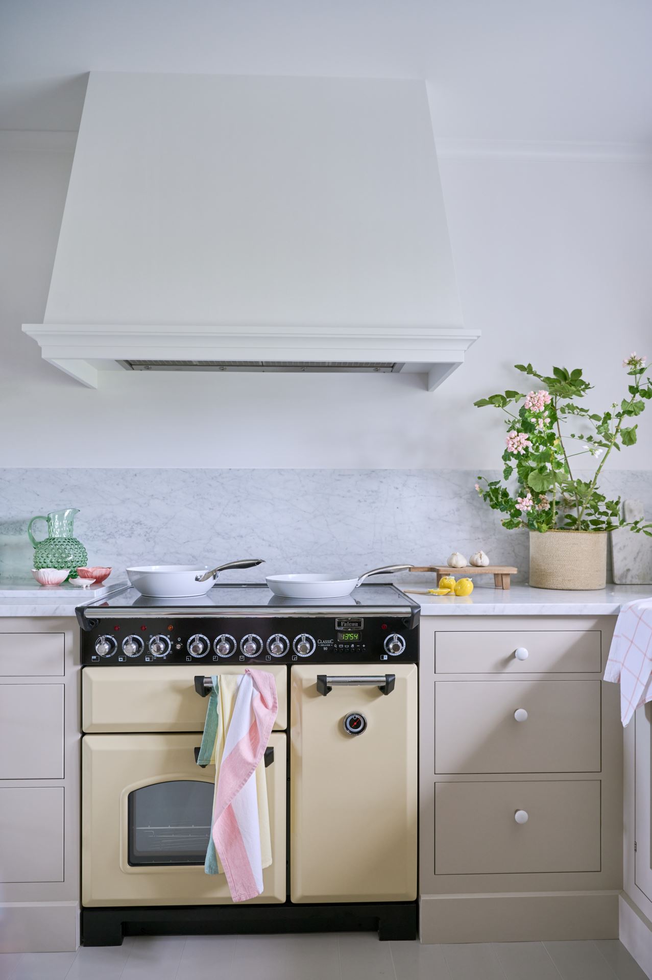 Paistinpannu valkoinen - 4