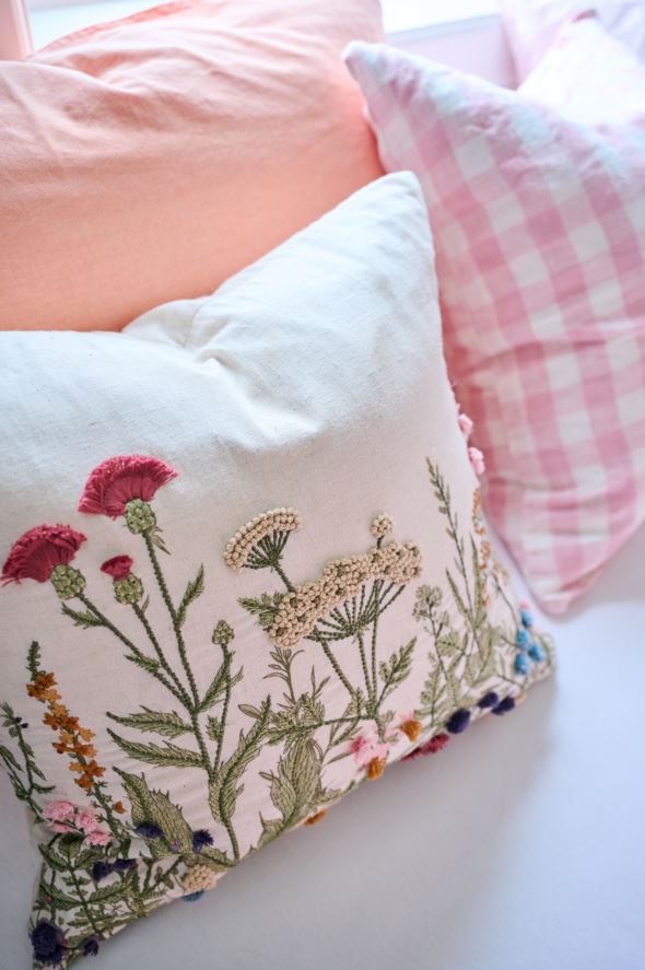 Koristetyyny luonnonvalkoinen - 7