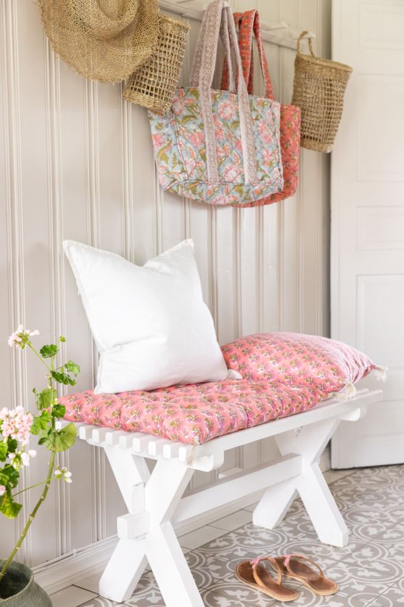 Koristetyynynpäällinen valkoinen - 2