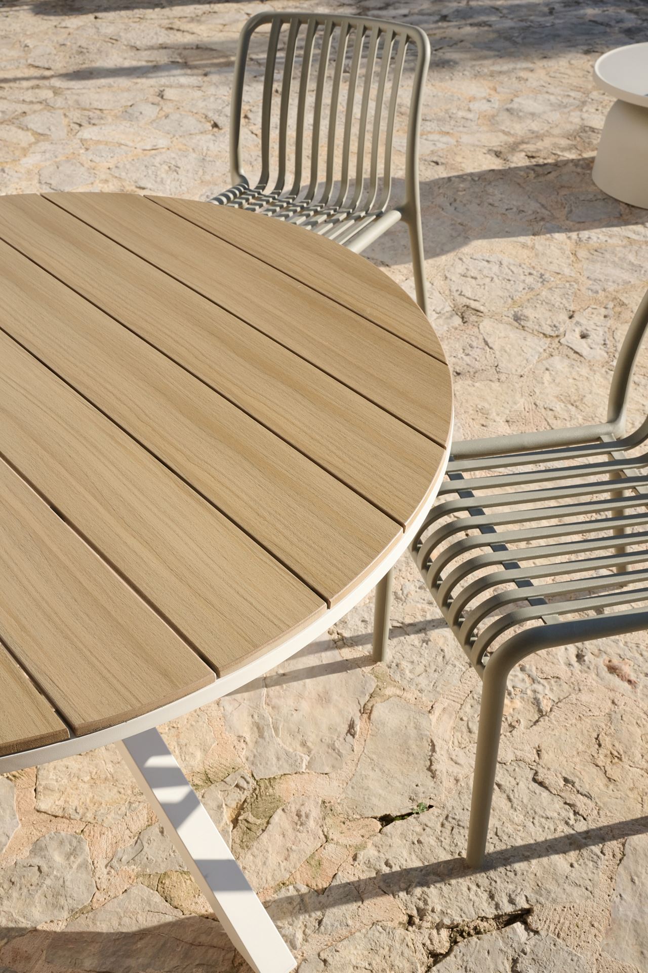 Puutarhapöytä luonnonvalkoinen - 3