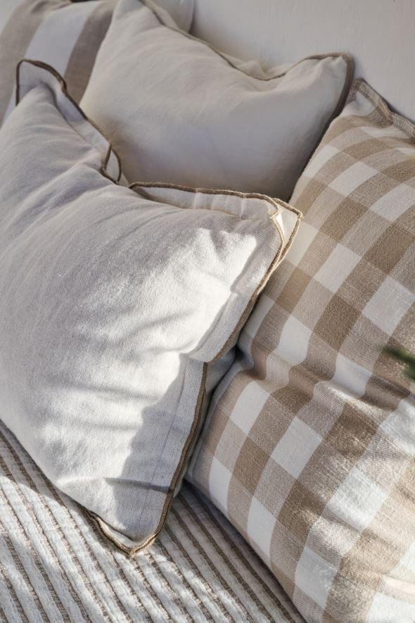 Koristetyyny beige - 5