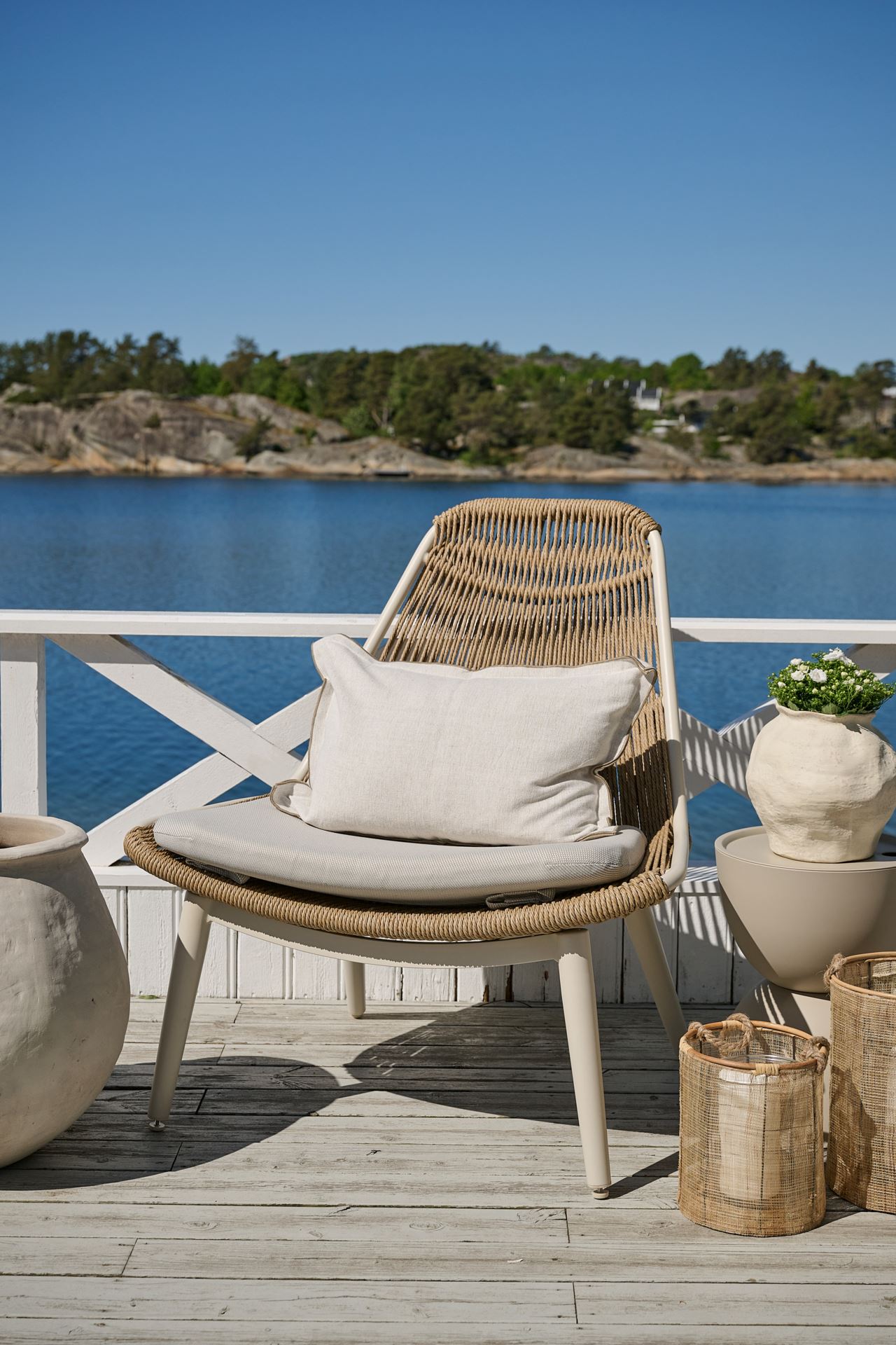 Lepotuoli luonnonvalkoinen - 2