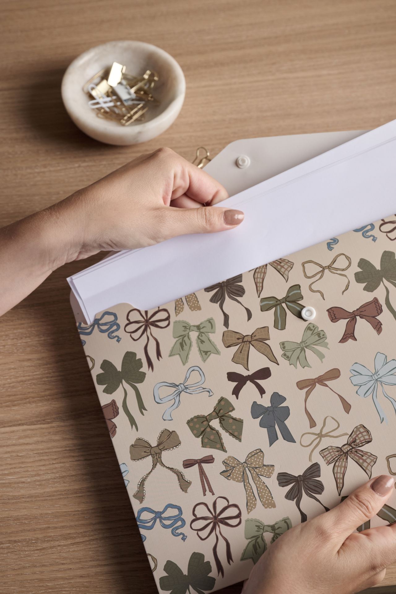 Paperikansio moniväri - 3