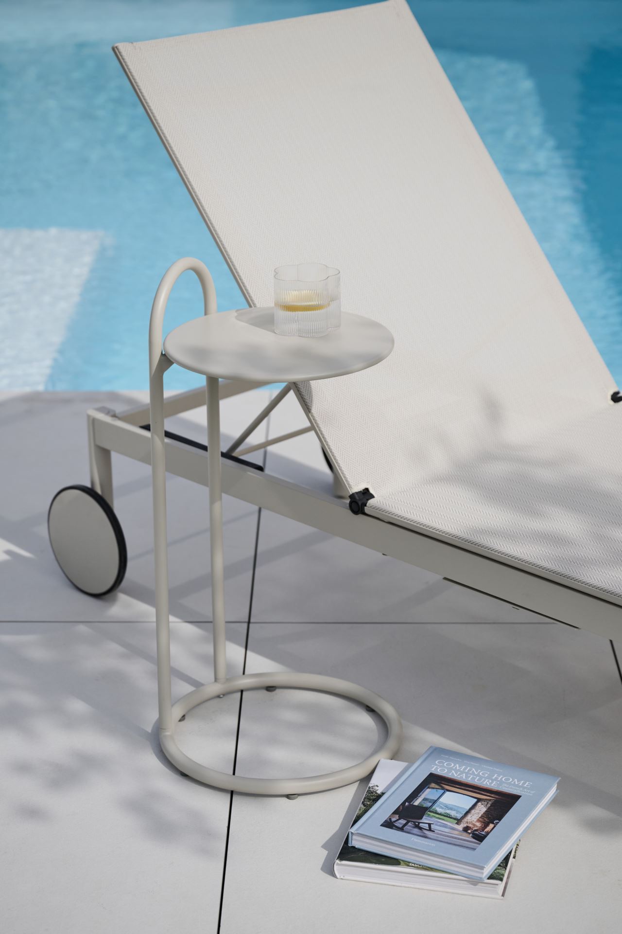 Sivupöytä beige - 2