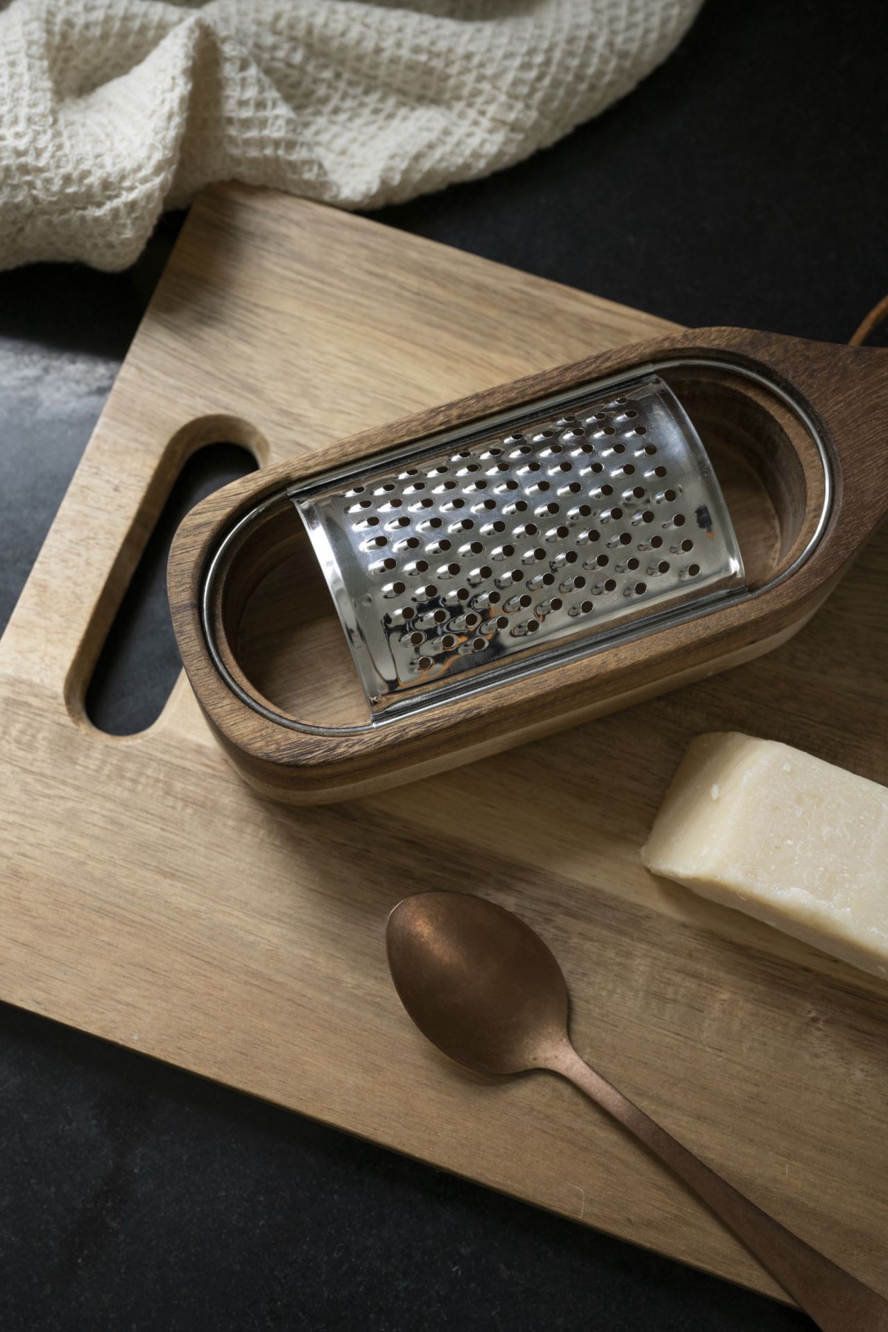 Raastin luonnonväri - 3