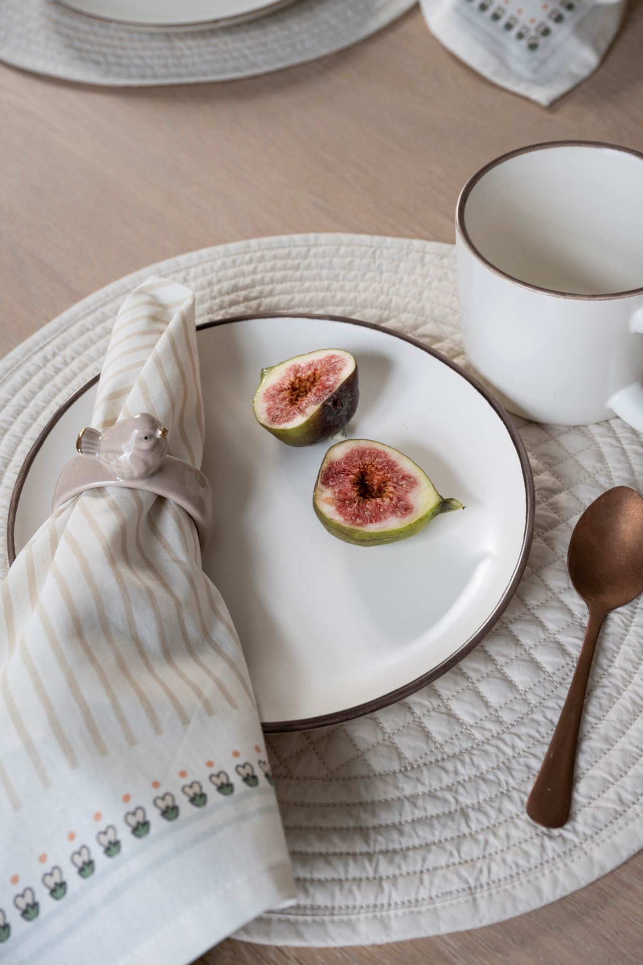 Tabletti vaalean beige - 2