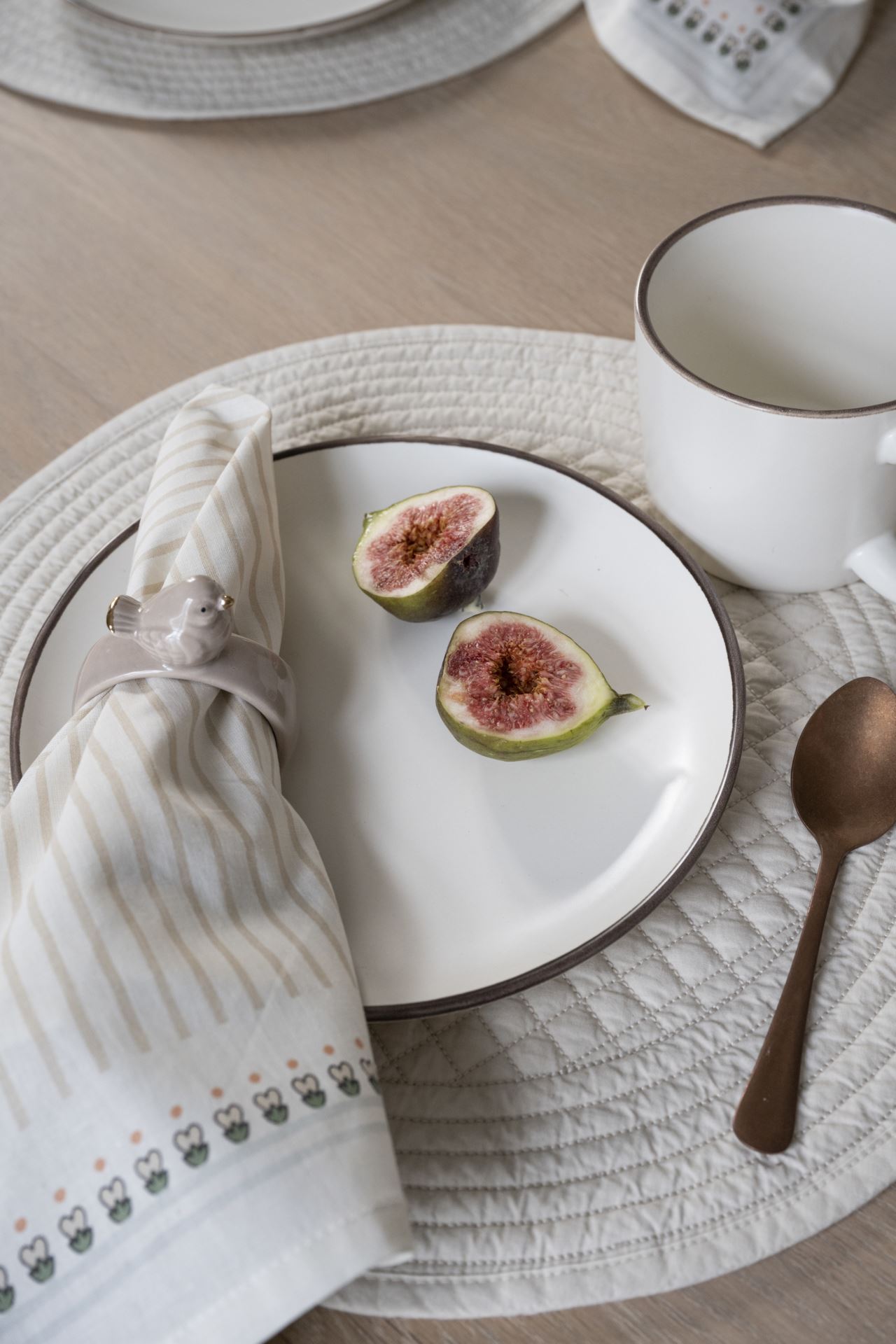 Tabletti vaalean beige - 2