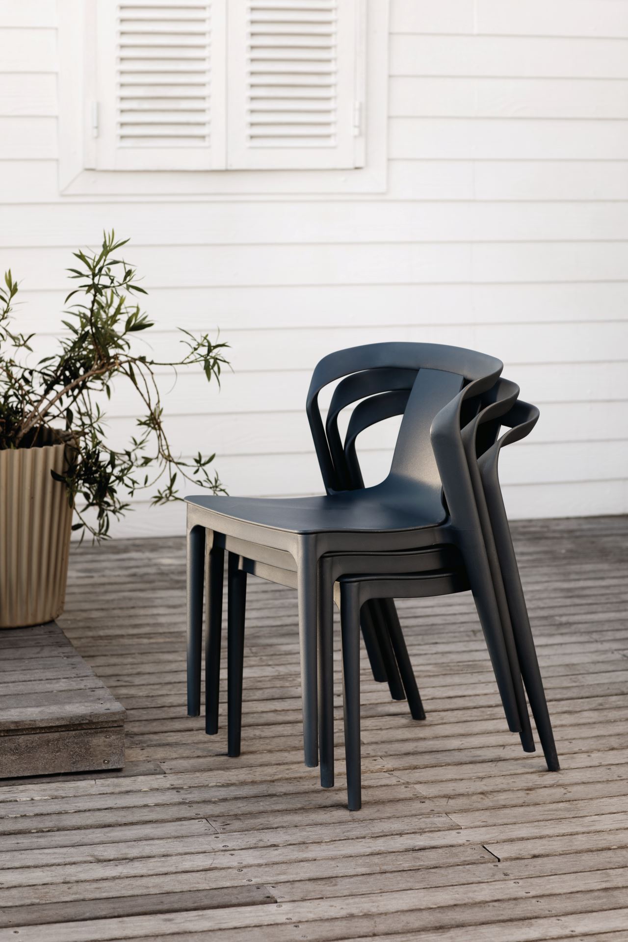 Puutarhatuoli musta - 4