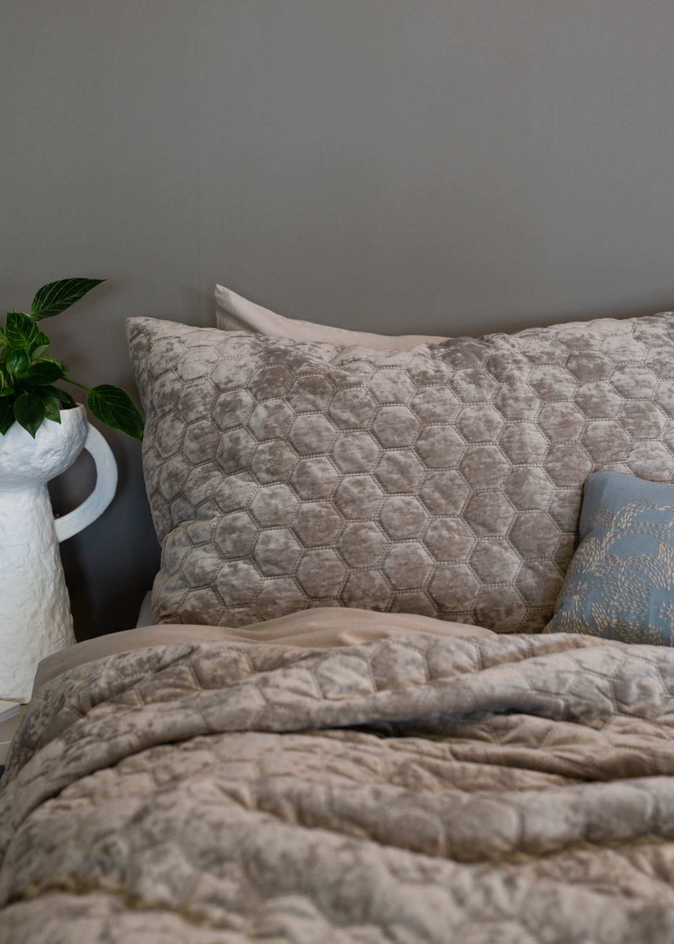 Hotellityynyliina hiekka - 2