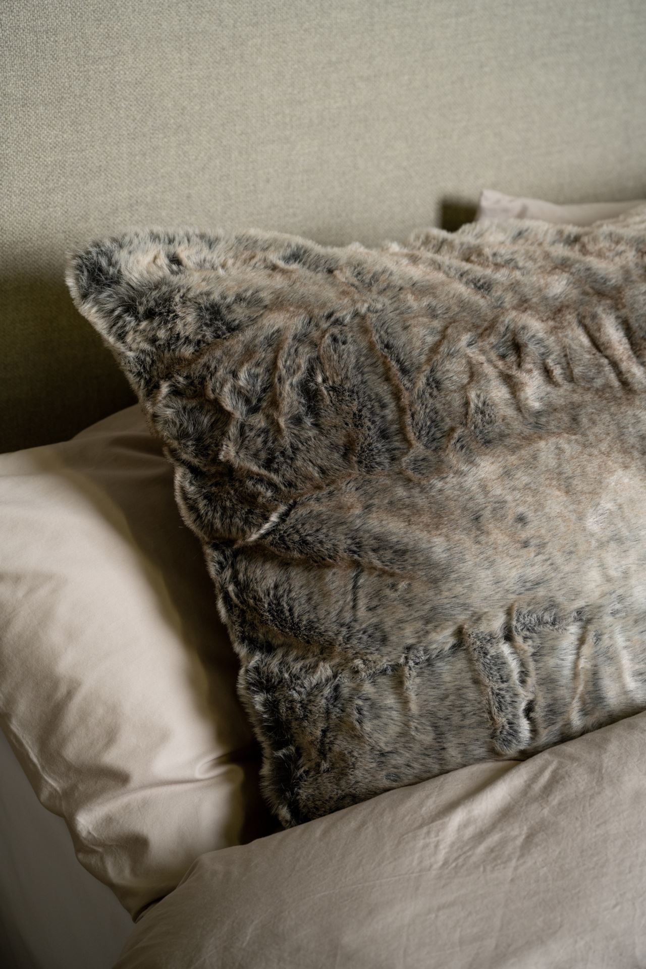 Hotellityynyliina harmaa - 3