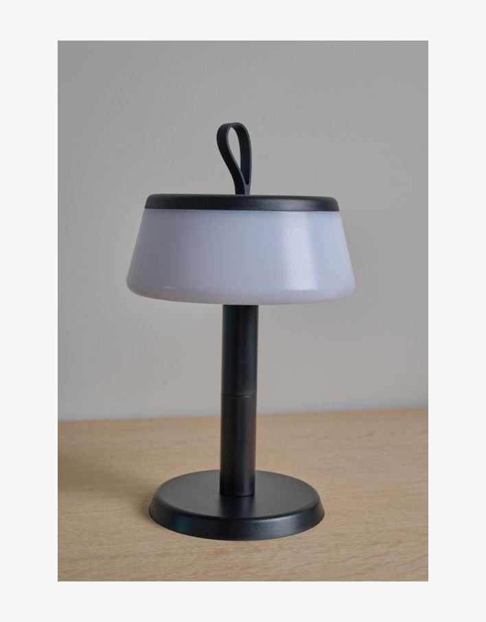 Led-valaisin musta - 22,9 cm ø14,2 musta - 1