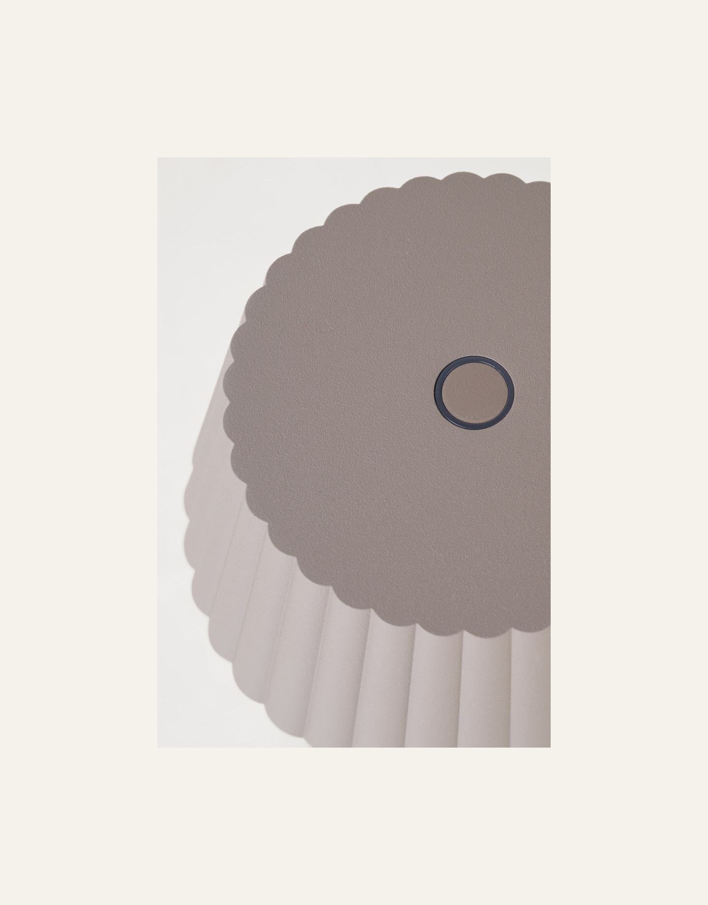 Ladattava pöytävalaisin harmaanruskea - 3