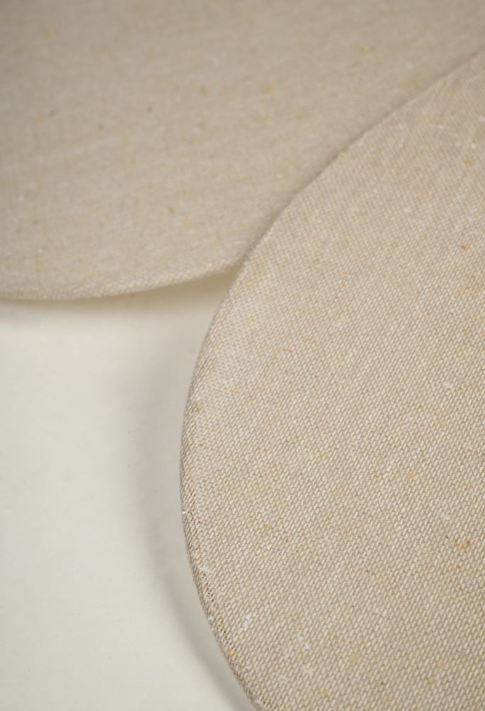 Kattovalaisin luonnonväri - 8