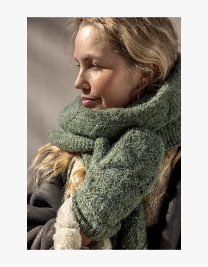 Kudotut lapaset oliivinvihreä - 10x23 cm oliivinvihreä - 1